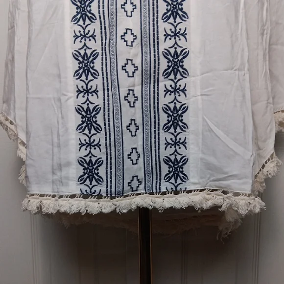 Altar'd State Cream Boho Style Tunic with Navy Embroidery - Picture 4 of 11